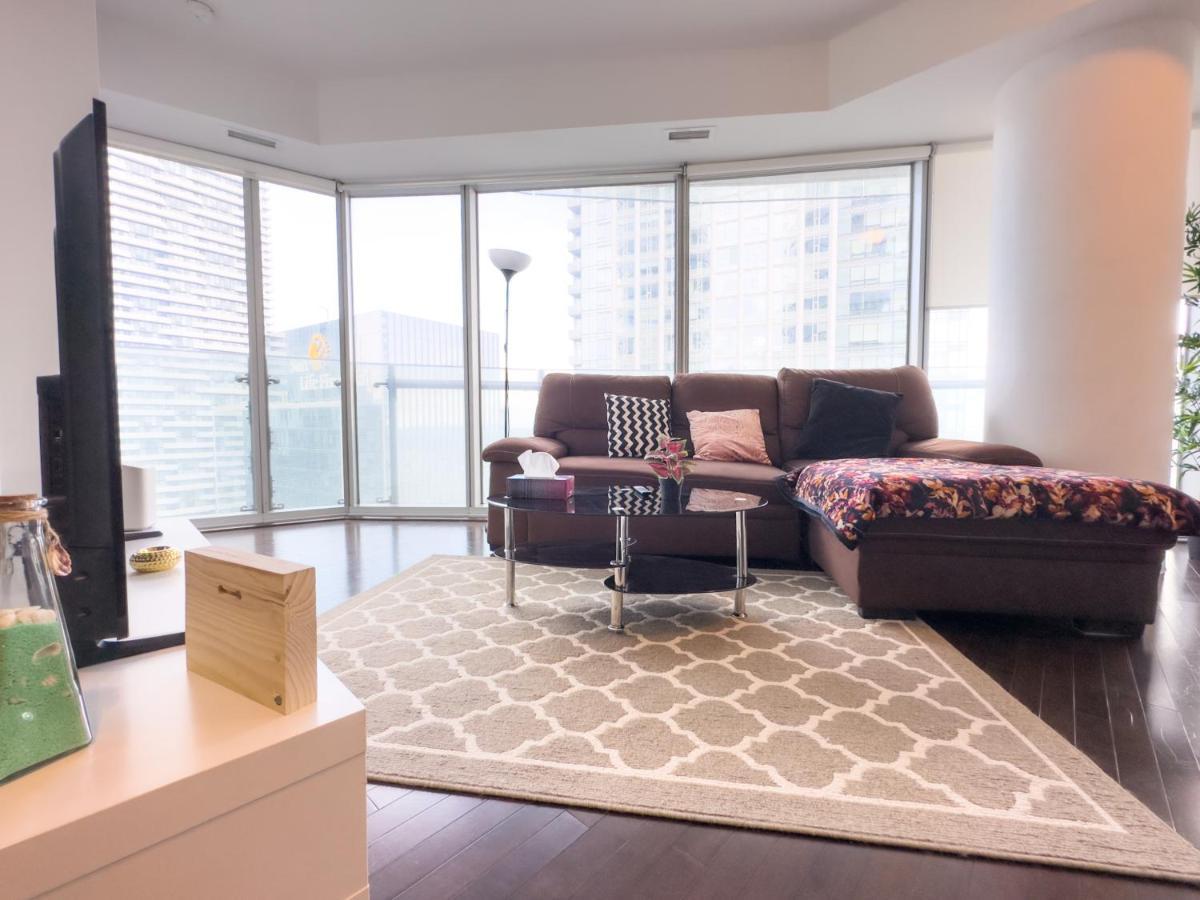 Luxury 2 Bedrooms With Lakeview Cn Tower Entertainment District Rogers Centre Торонто Екстериор снимка